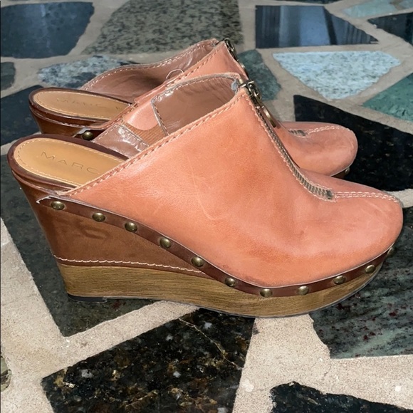 Marc Fisher Cognac Wedge Clog Mule - Picture 4 of 7
